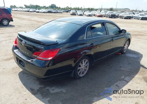 2005 Toyota Avalon Limited из США, поврежденный, VIN 4T1BK36B85U005164
